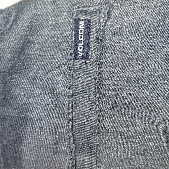 Volcom Boys Shorts - Picture 4 of 7